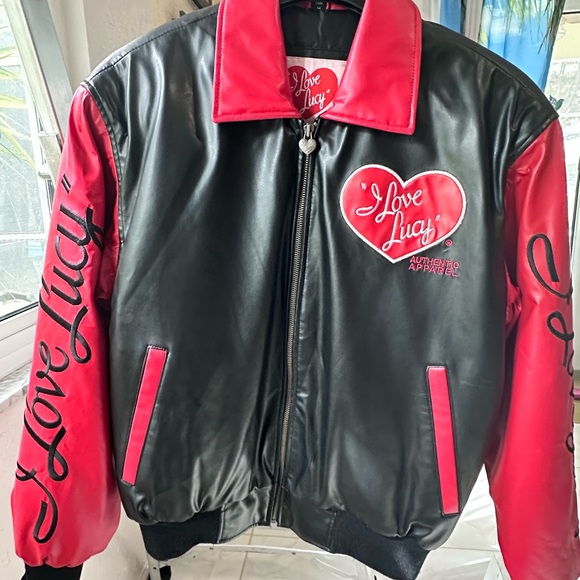 NWT Authentic I Love Lucy Red & Black Bomber Jacket! ๐โค๏ธ๐คโค๏ธ๐ - Picture 2 of 11